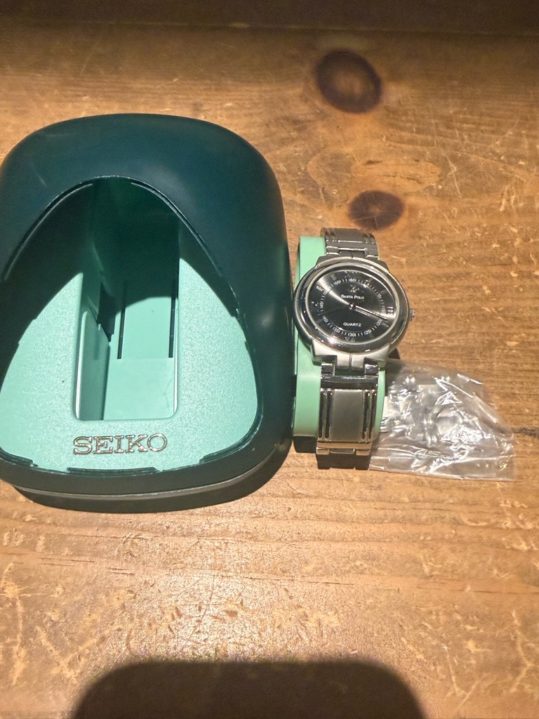 Seiko Womens Stainless Steel Watch In Silver With Black Dial